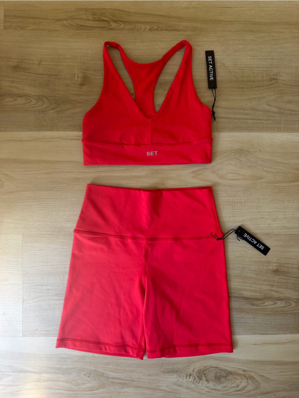 SET Active Red Women's set, size small, NWT! Buttery soft!